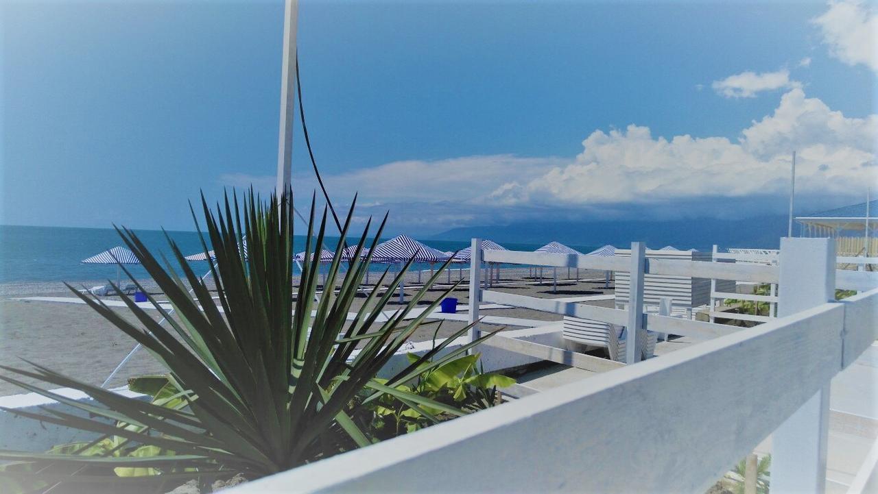 Hotel Paradise Beach Alakhadzi Exterior photo
